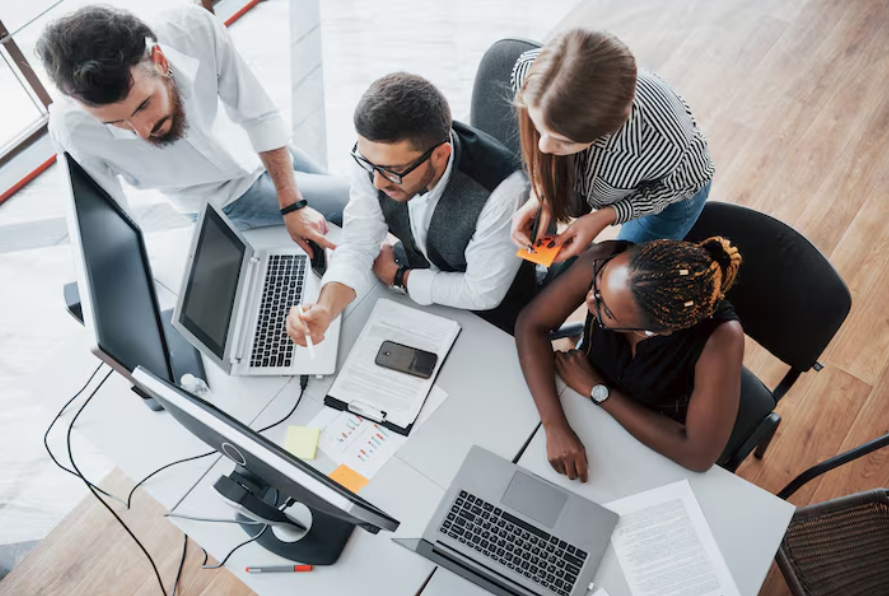 Treinamento para call center com avaliação de indicadores antes e depois da capacitação