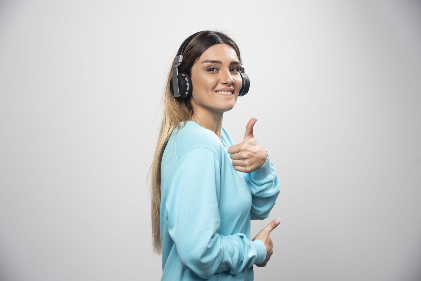 Equipe de televendas consultivas realizando abordagem comercial personalizada