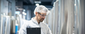 Equipe de SAC preparada para atender situações críticas na indústria alimentícia